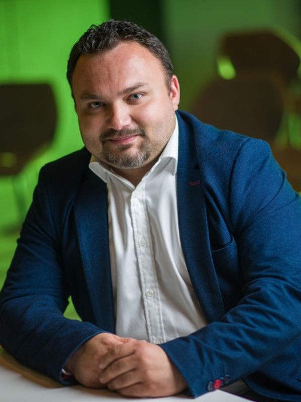 Árpád Csüllög